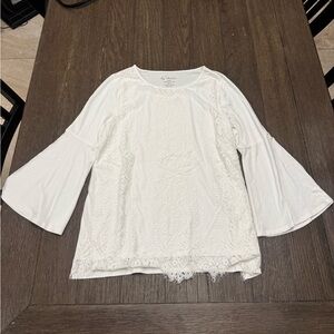 Chicos romantic White Lace Bell Sleeve Top size XL